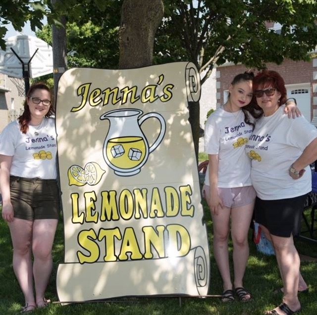 2018_lemonade_stand_picture